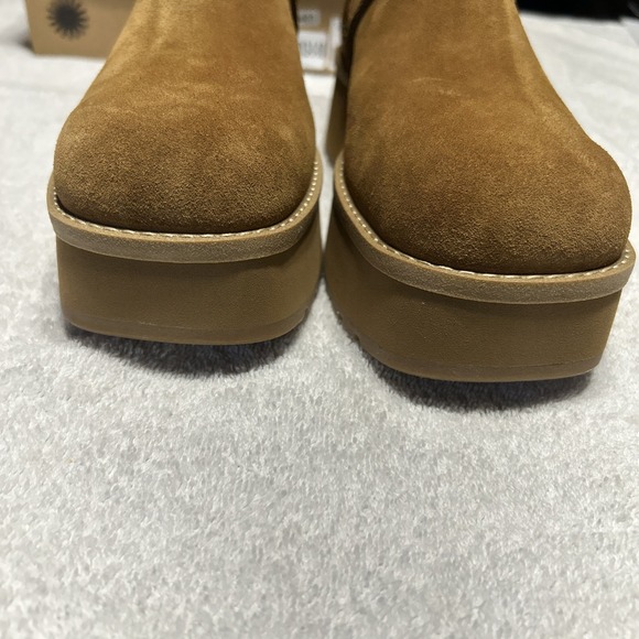 UGG Women's Citi Funk Mid‎  Platform Boot Authentic with Original Box Sz 6.5 NIB - Picture 4 of 10